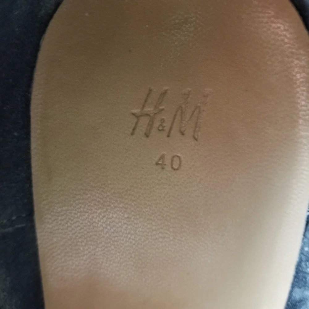H&M gold tone